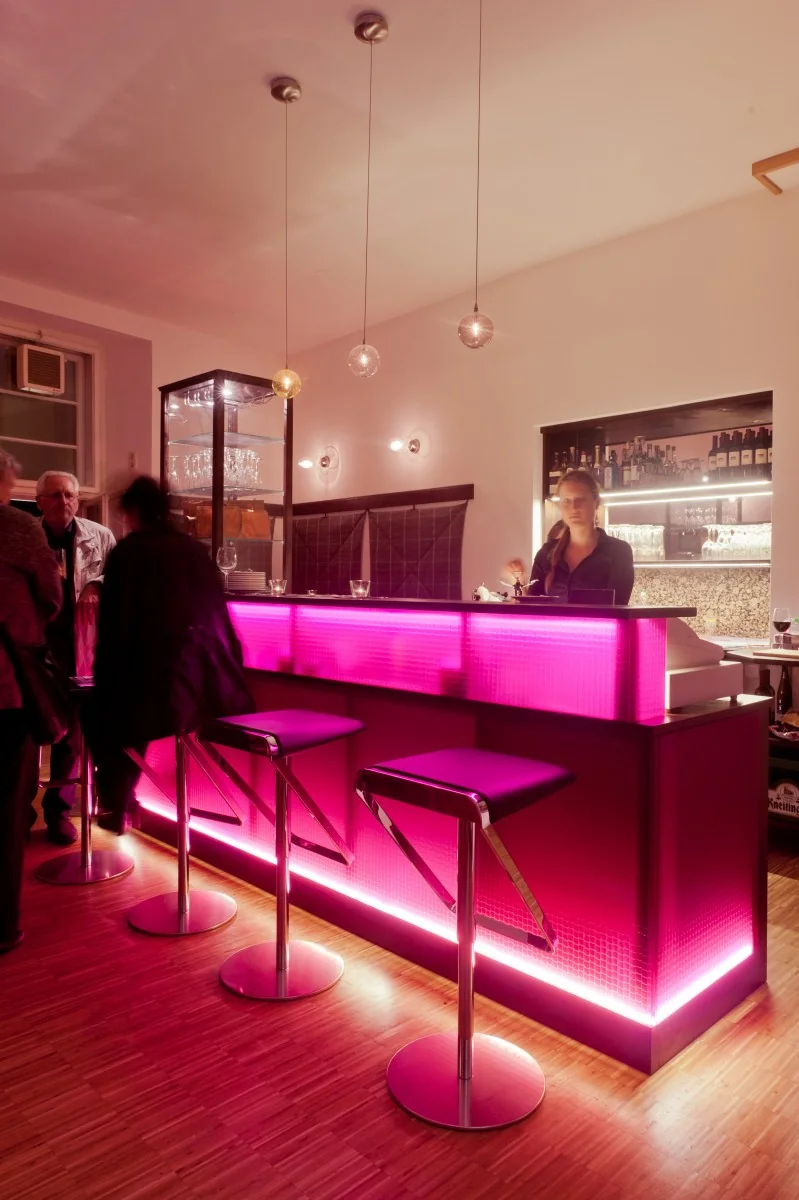 Presseclub – Baransicht